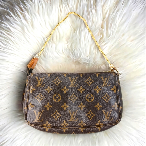 Louis Vuitton Vintage Pochette Accessoires handbag with Chain - Picture 5 of 15